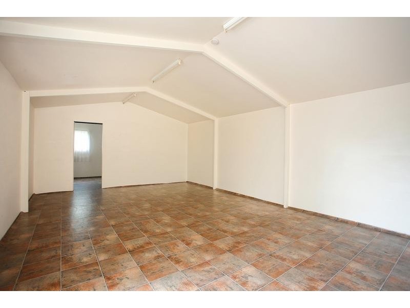 3 Norman Cres, Hackham SA 5163