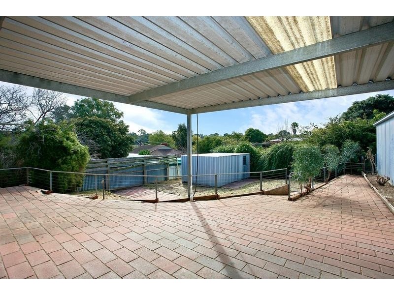 3 Norman Cres, Hackham SA 5163