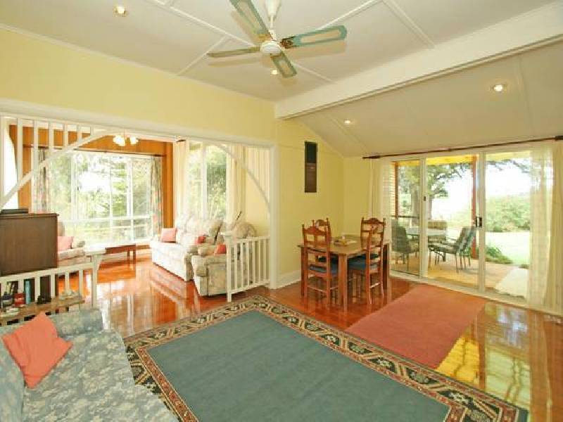 1 Adelaide Road, Mount Compass SA 5210