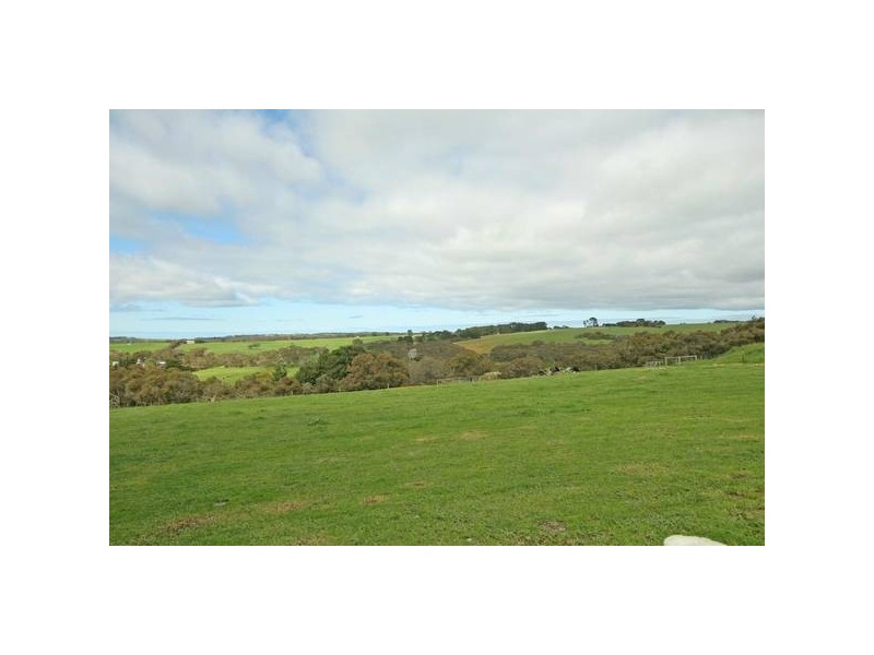 1 Adelaide Road, Mount Compass SA 5210