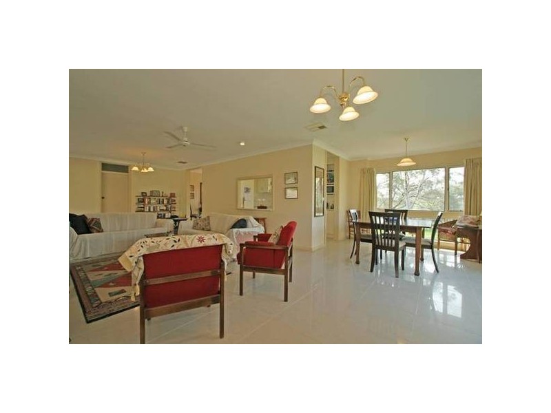 90 Chalk Hill Road, Mclaren Vale SA 5171