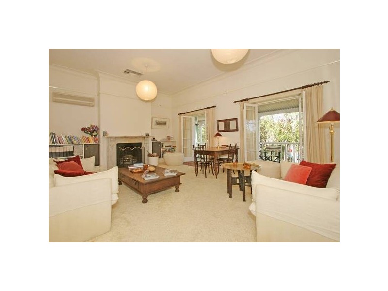 1 St Peters Terrace, Willunga SA 5172