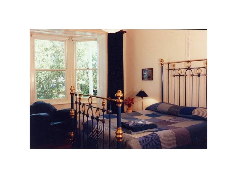 1 St Peters Terrace, Willunga SA 5172