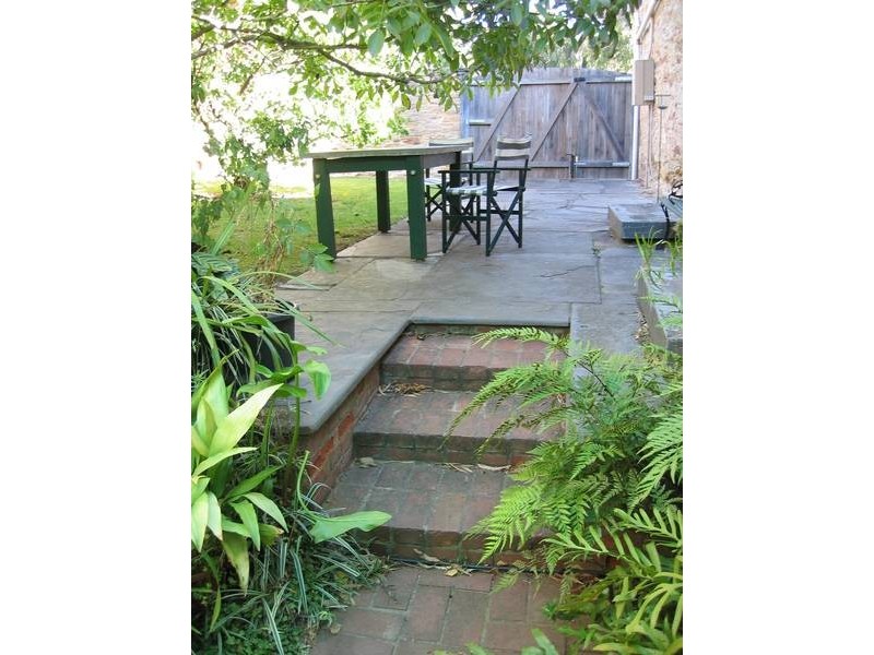 1 St Peters Terrace, Willunga SA 5172