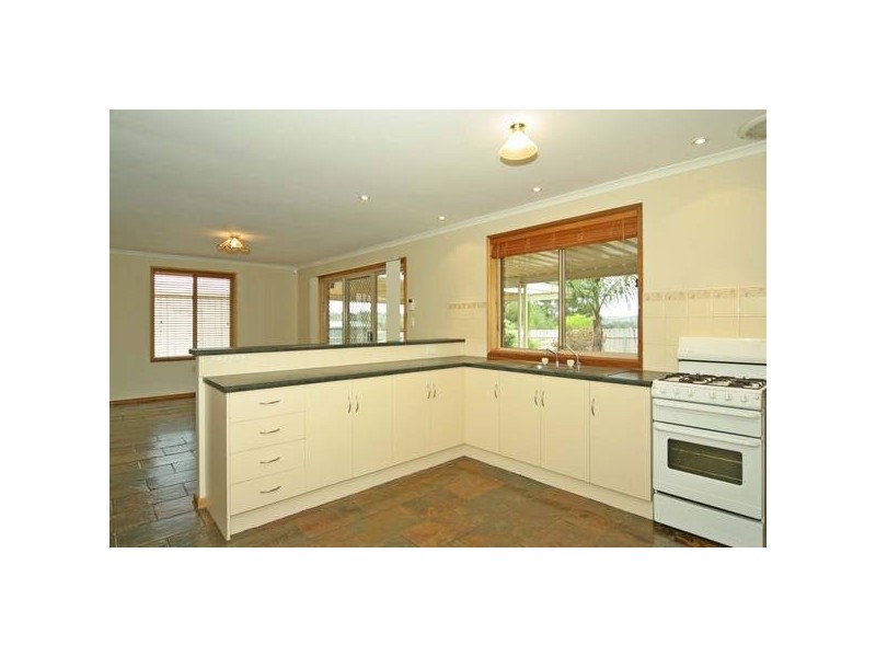 14 Goyder
Road, Mount Compass SA 5210