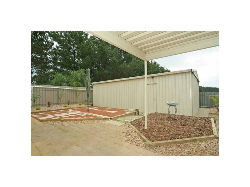 14 Goyder
Road, Mount Compass SA 5210