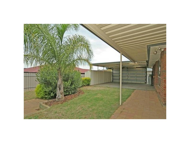14 Goyder
Road, Mount Compass SA 5210