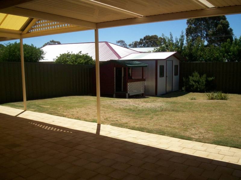 2 Cowper Court, Willunga SA 5172