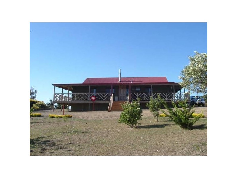 10 Louds Hill Road, Willunga SA 5172