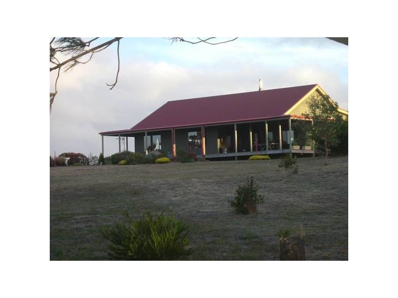 10 Louds Hill Road, Willunga SA 5172
