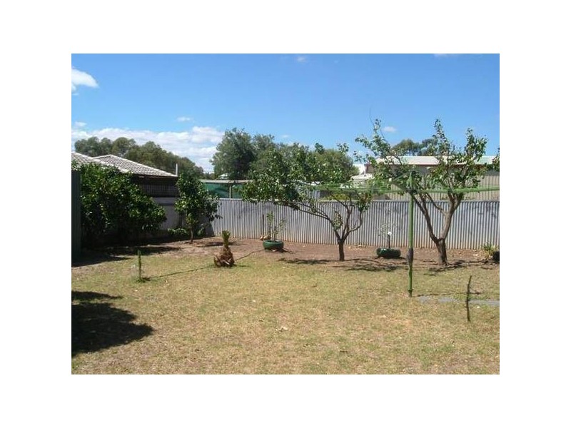 1 Richards Road, Willunga SA 5172