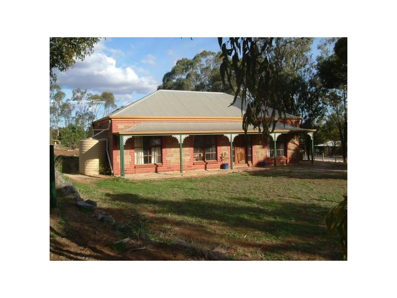 62 Burnside Road, Strathalbyn SA 5255