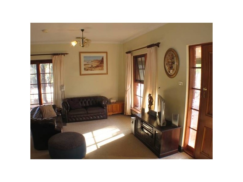 62 Burnside Road, Strathalbyn SA 5255