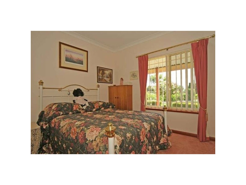 8 Cox Road, Aldinga Beach SA 5173