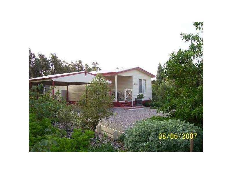 8 Cox Road, Aldinga Beach SA 5173