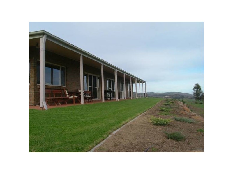 8 Taylors Hill Road, Willunga SA 5172