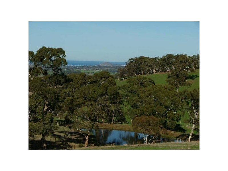 1 Old Coach Road, Victor Harbor SA 5211