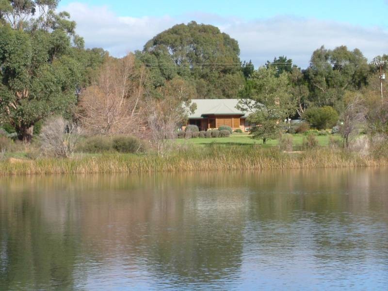 3 Yundi Road, Mount Compass SA 5210