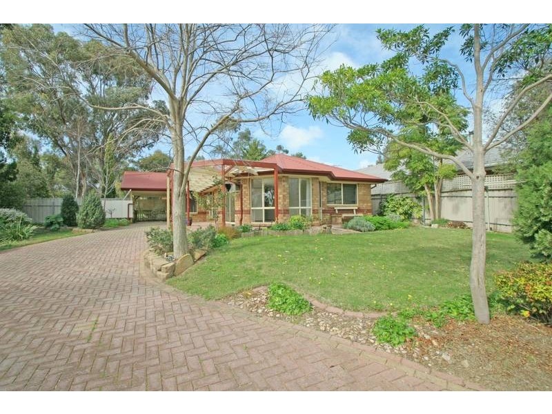 2 Kernick Avenue, Willunga SA 5172