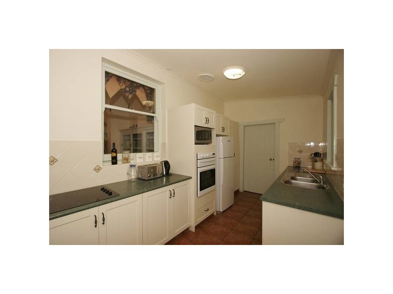 24 Main Road, Willunga SA 5172