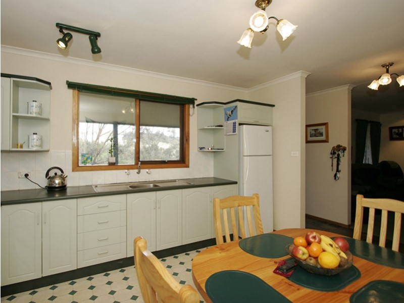 41 St Johns Terrace, Willunga SA 5172
