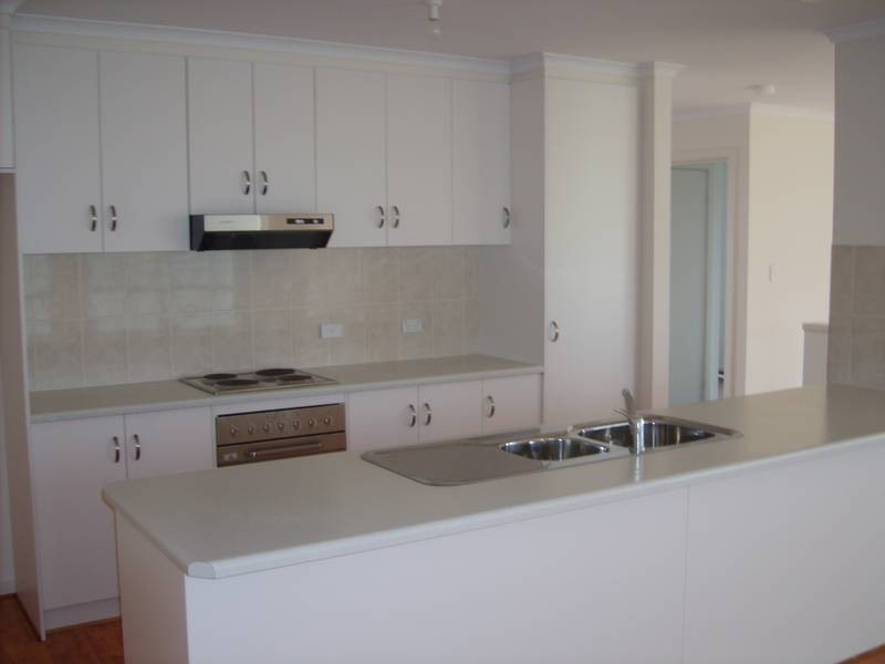 14 MILFORD AVENUE, Sellicks Beach SA 5174