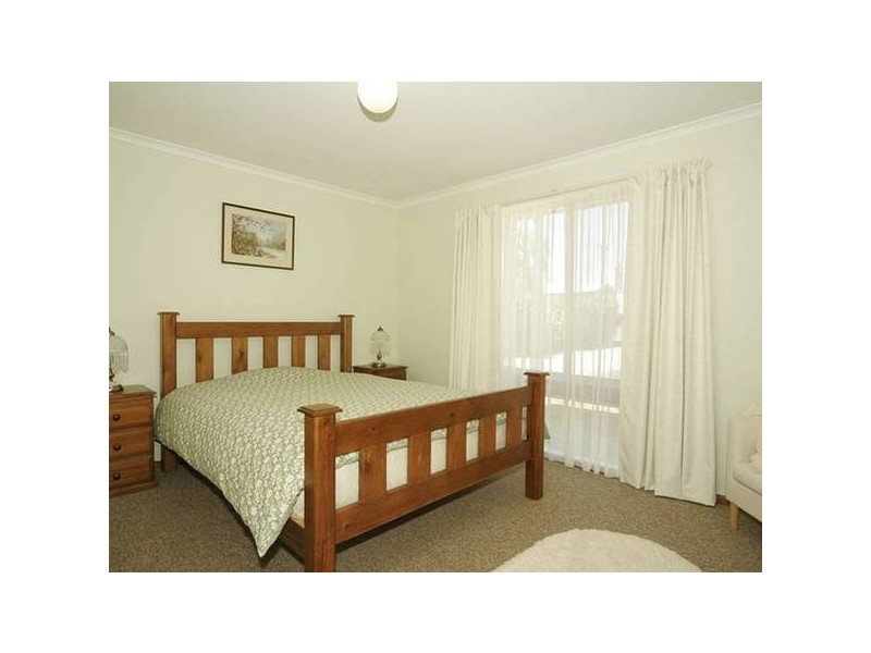 29 Robertson Rd, Moana SA 5169