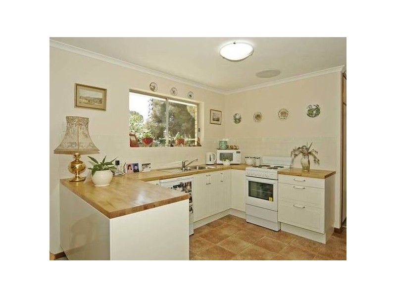 29 Robertson Rd, Moana SA 5169