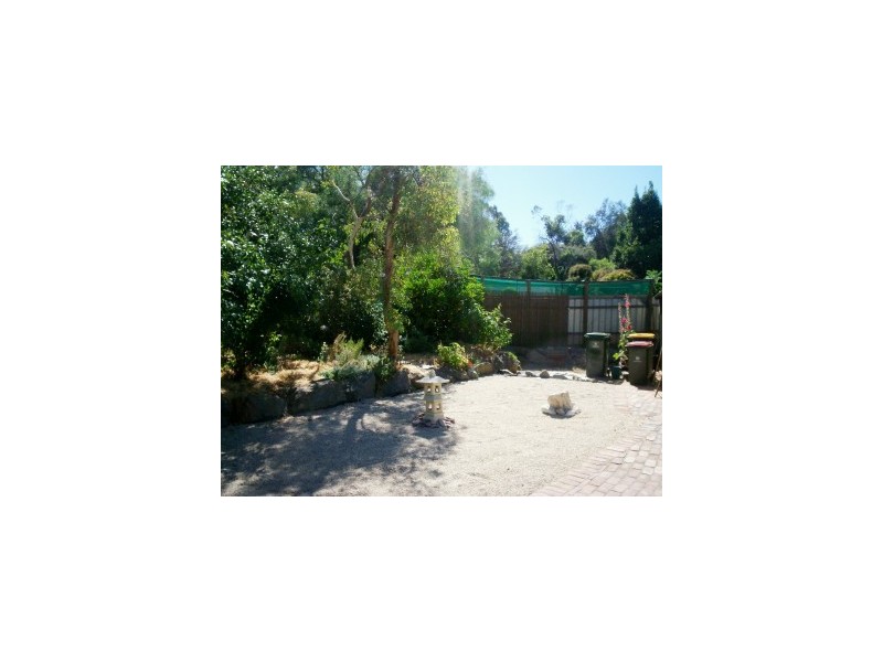 9 Bishop Street, Willunga SA 5172