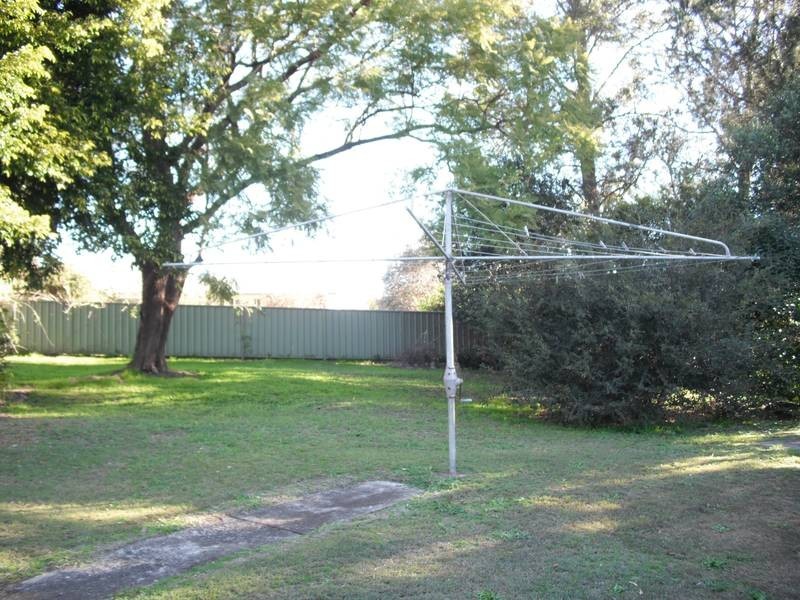 18 Sale, Greta NSW 2334