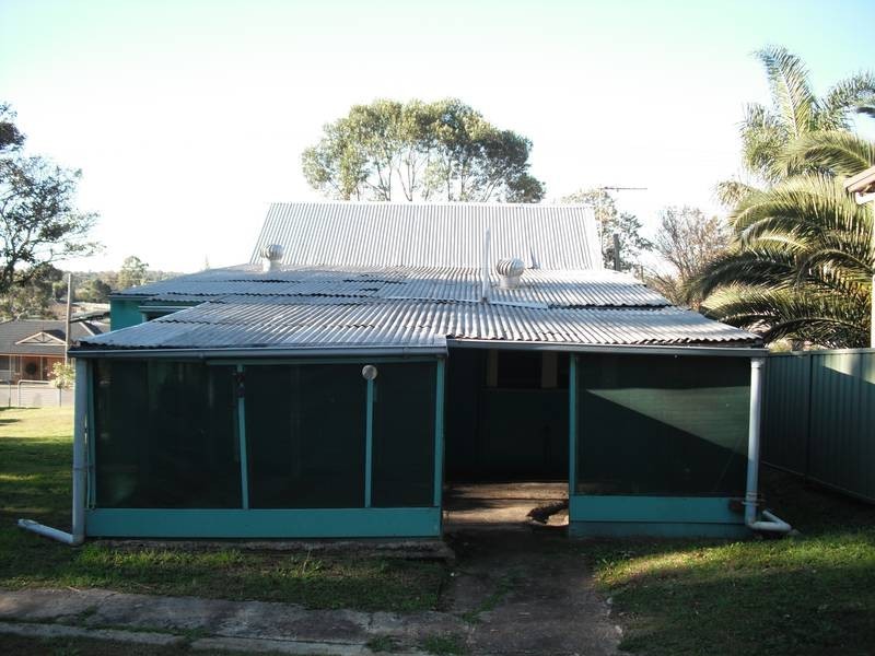 18 Sale, Greta NSW 2334
