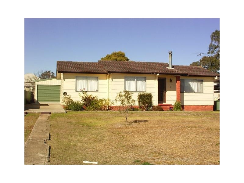 7 Price Street, Greta NSW 2334
