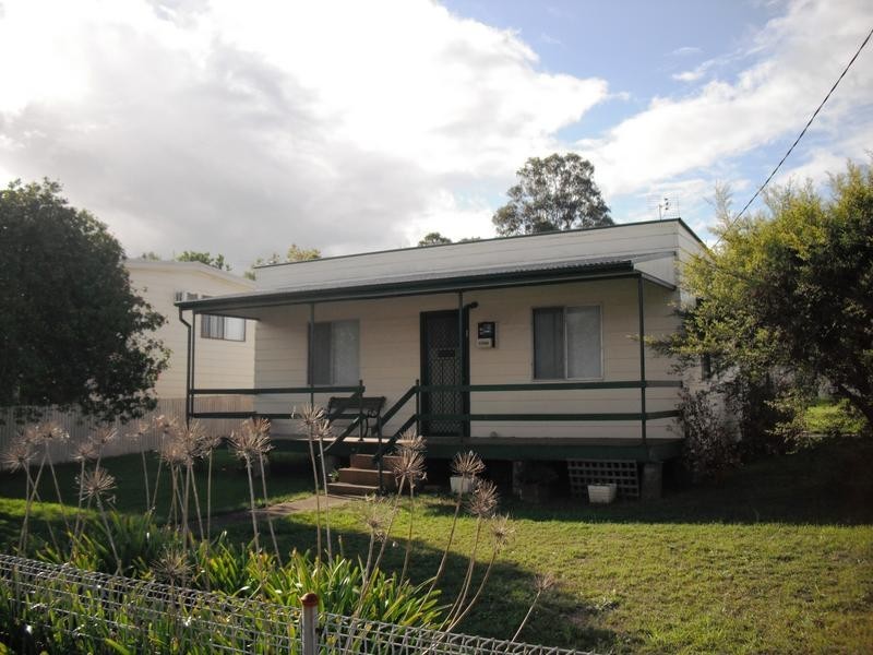 1 Whitburn Street, Greta NSW 2334