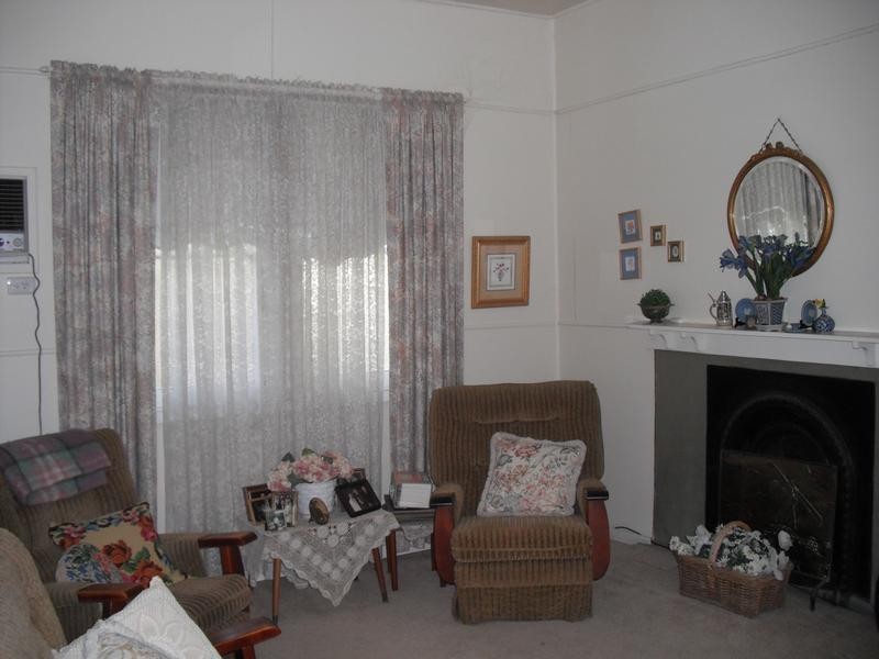 24 Sale, Greta NSW 2334