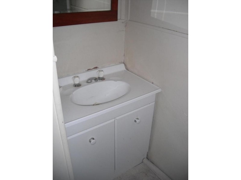 24 Sale, Greta NSW 2334