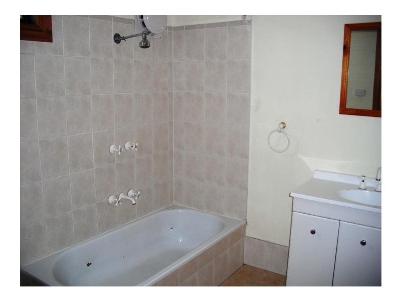 9 Station Street, Branxton NSW 2335