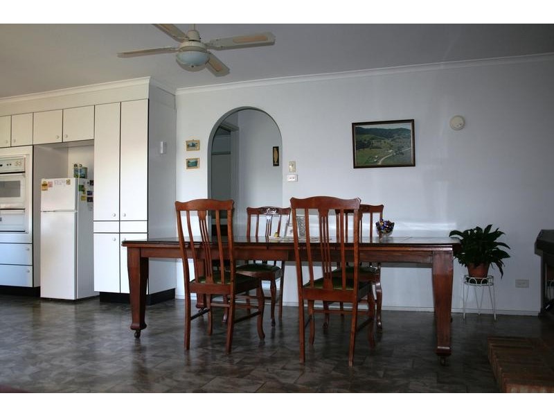 33 Church, Branxton NSW 2335