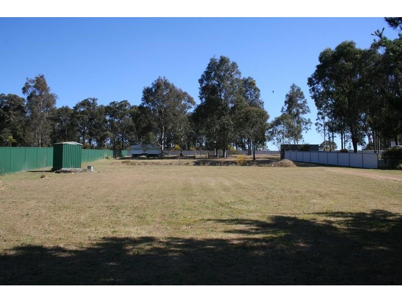 16 Bell, Greta NSW 2334
