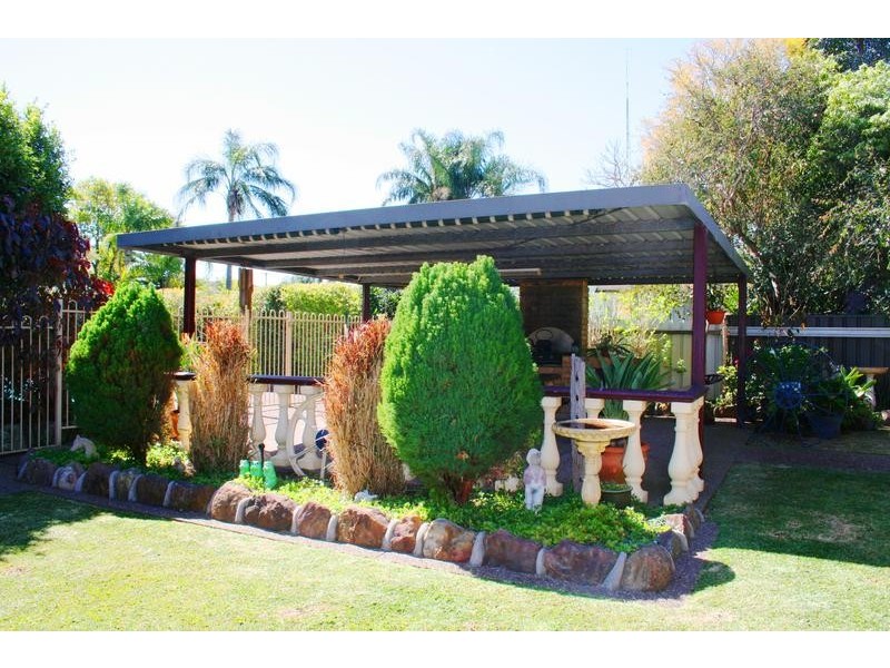 23 Railway, Branxton NSW 2335