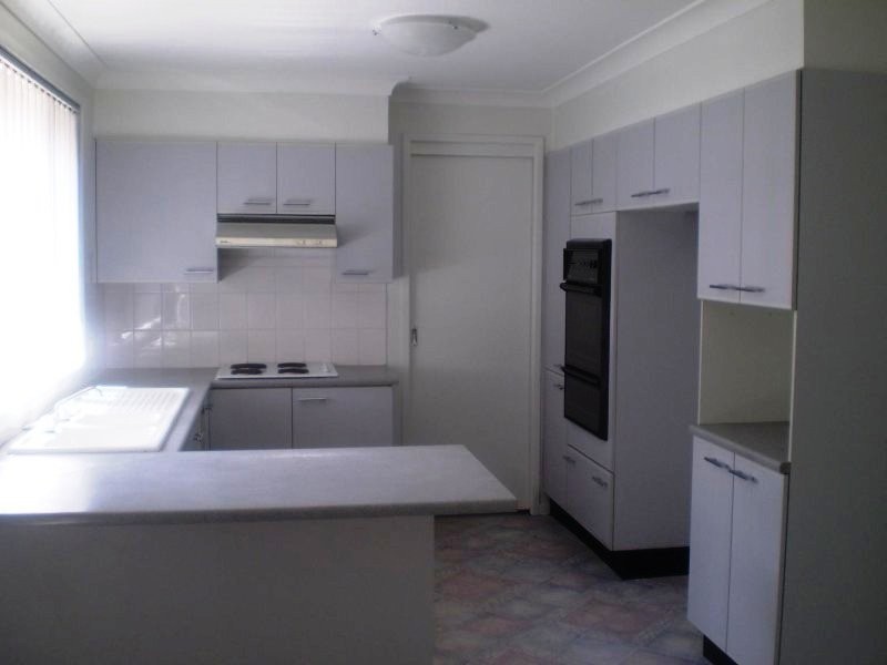 14 lewis Street, Greta NSW 2334