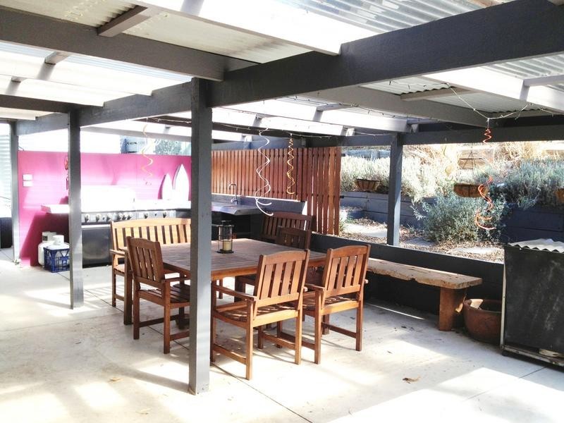 26 Thomas, North Rothbury NSW 2335