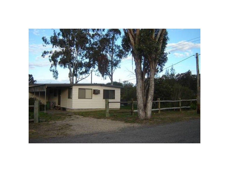 Short, Branxton NSW 2335