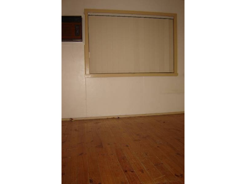 Short, Branxton NSW 2335