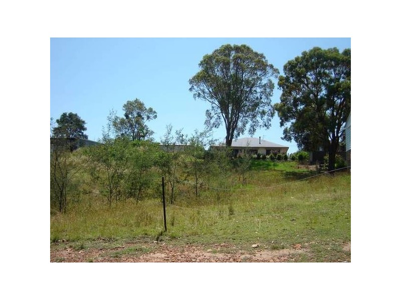 14 Fredrick, North Rothbury NSW 2335
