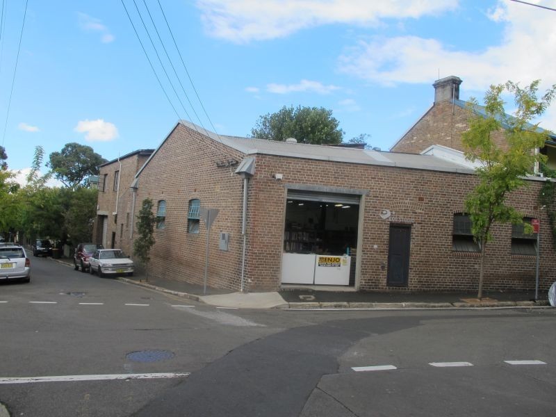 2/160 Rochford Street, Erskineville NSW 2043