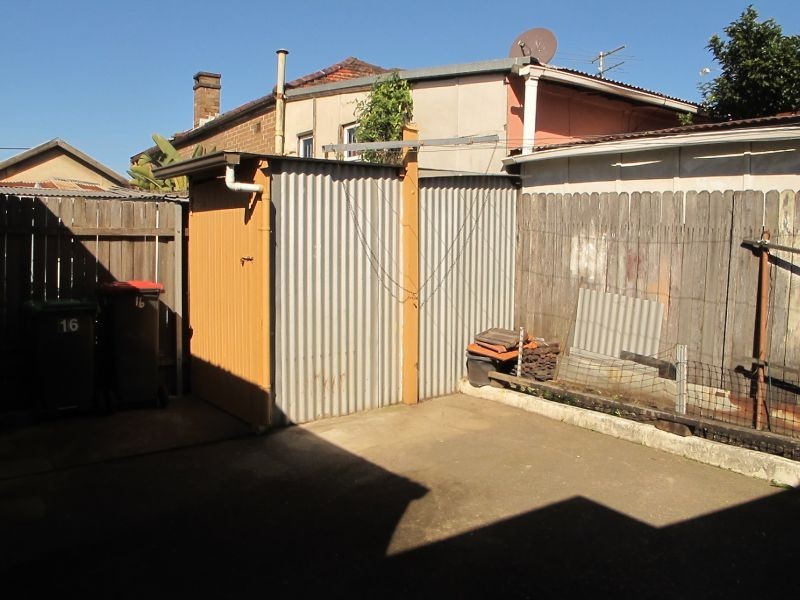 16 Terry Street, Tempe NSW 2044