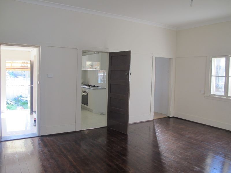 19 Leofrene Avenue, Marrickville NSW 2204