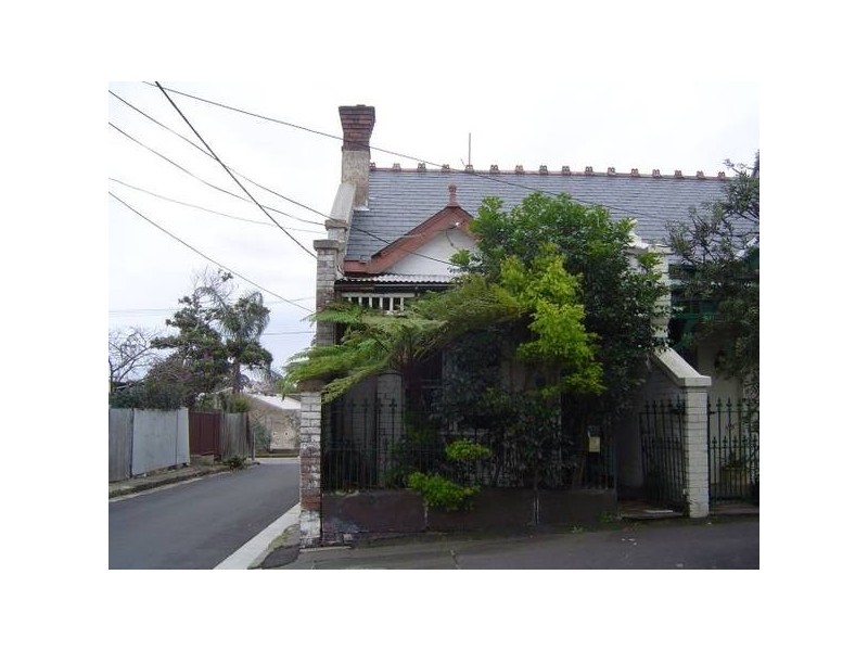 Holmwood Street, Newtown NSW 2042