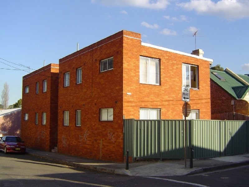 4/18 John Street, Newtown NSW 2042