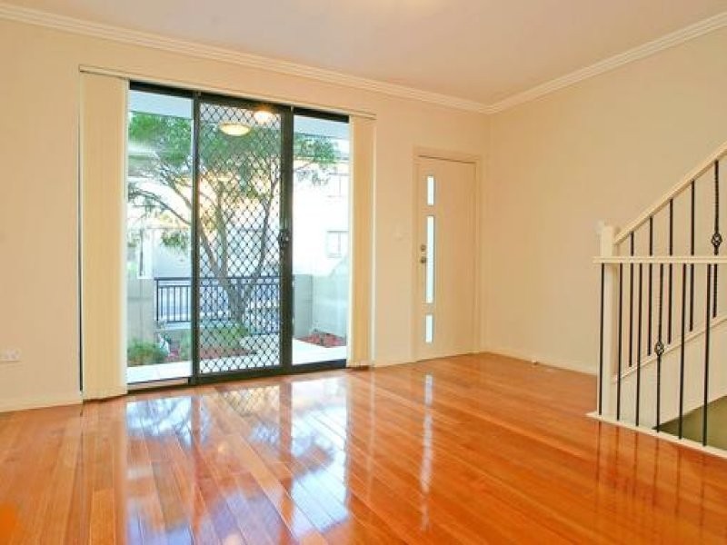 9/14-18 Mary Street, St Peters NSW 2044